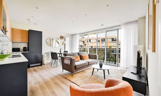 Evelyn Villa | Neptune Wharf - Three Bedroom Villa, Sleeps 5