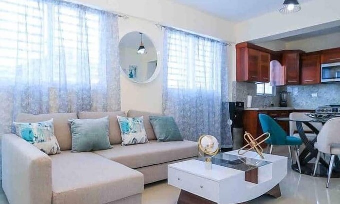 San Cristobal Apartamento | Lovely 2 Bd-2Bath Apt w. A|C Garage & Rooftop