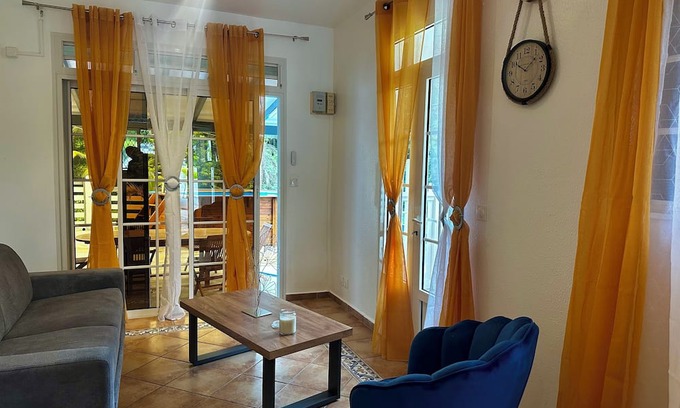 Le Moule Cabaña | Seasonal rental 5 minutes from the Damoiseau Distillery
