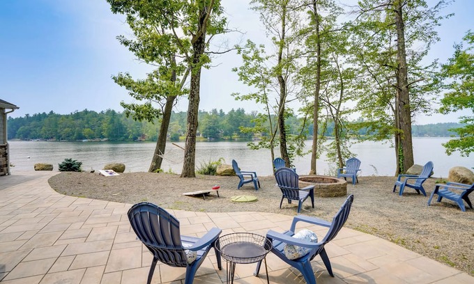 Averill Park Casa | Rustic, Modern, Great for Groups! Crooked Lake Gem