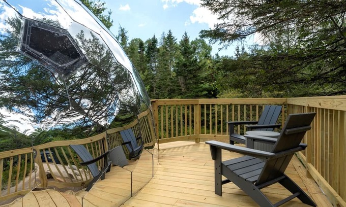 Sullivan Cabina | Nova Nook-Mirror Dome with Private Bathroom