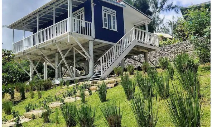 Springfield Casa | Charming 2-bedroom house in delightful Saint Joseph with AC bedrooms only