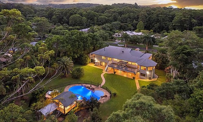 Doonan Casa | The Doonan House - Waterslide, Spa & Pool!