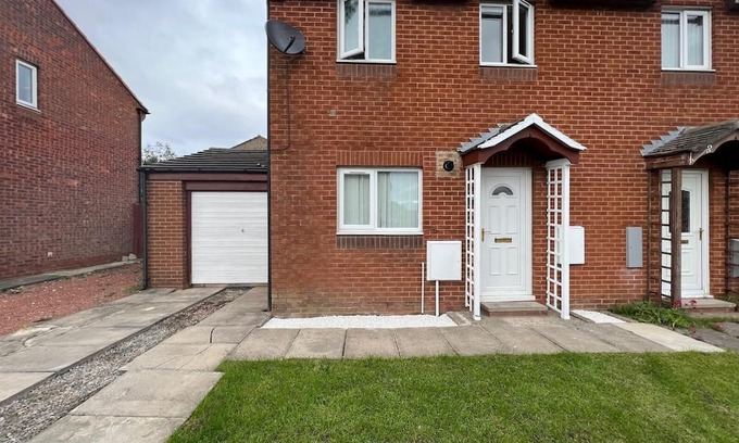 Newton Aycliffe Casa | Cosy 2 Beds house DL5 & Garden/Parking+WiFi