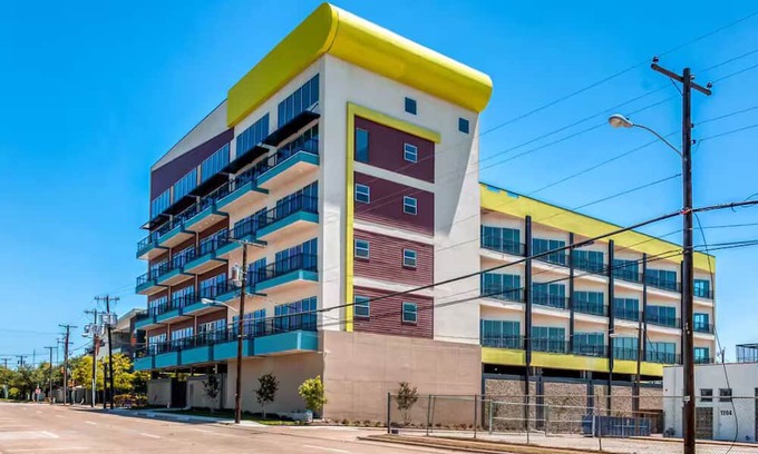 Cedars Apartamento | Modern Cityviews I Gym I Free Parking