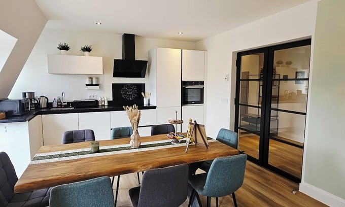 Plauen Apartamento | Stylish attic in the top city of Plauen suitable for groups