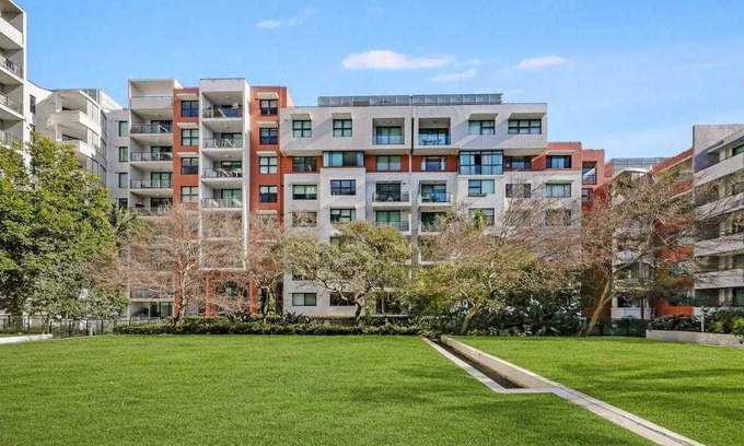 Ultimo Apartamento | Tranquil 2 BR Apt with Parking/Darling Harbour-10mins Walk