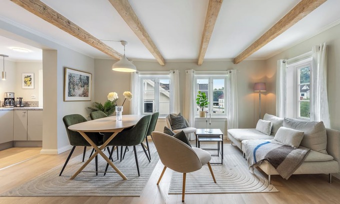 Arendal Casa | House with 4 Bedrooms – Near Arendal City with Private Parking for 1 car