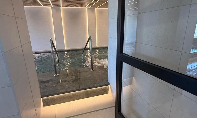 La Latina Apartamento | Modern New Perfect enjoy Madrid free airport transportation.