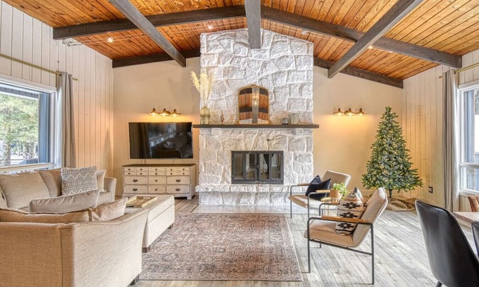Mont-Tremblant Chalet De Esquí | Chalet Le Benjamin 4BDR - Pool - Jacuzzi