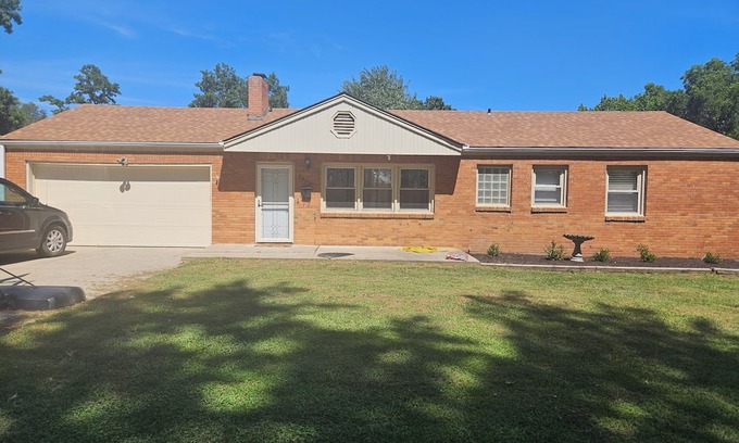 Raytown Casa | Raytown Ranch - Mahome Away from Home