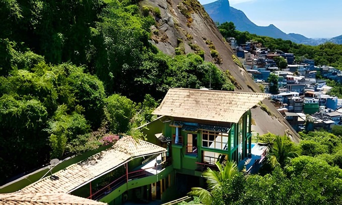 Vidigal Casa | ADV007 Villa for 7 with 360° views of all of Rio
