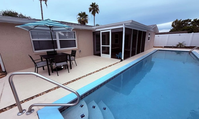 Regency Park Casa | Wonderful 3-bedroom house with Pool in Port Richey