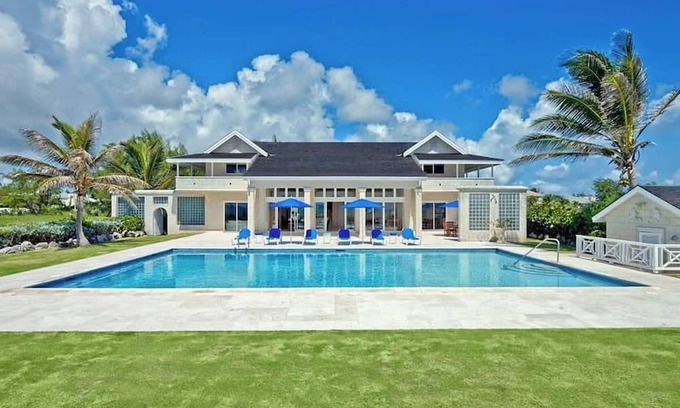 Long Bay Casa | ZenBreak Ocean Mist Villa 6bd