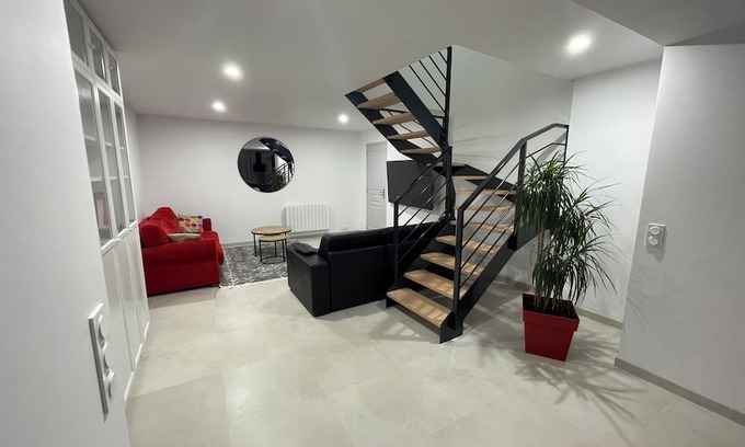 Fleurieux-sur-l'Arbresle Apartamento | Large Duplex Apartment 85m2