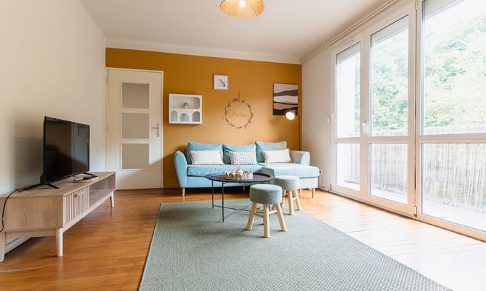 Juf Apartamento | Bright T4 73m² Jœuf- modern style, uncluttered, comfortable, spacious, pets allowed