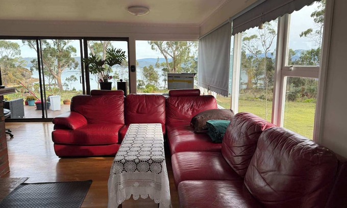 Tinderbox Casa | The Seaside House - A little gem by the sea