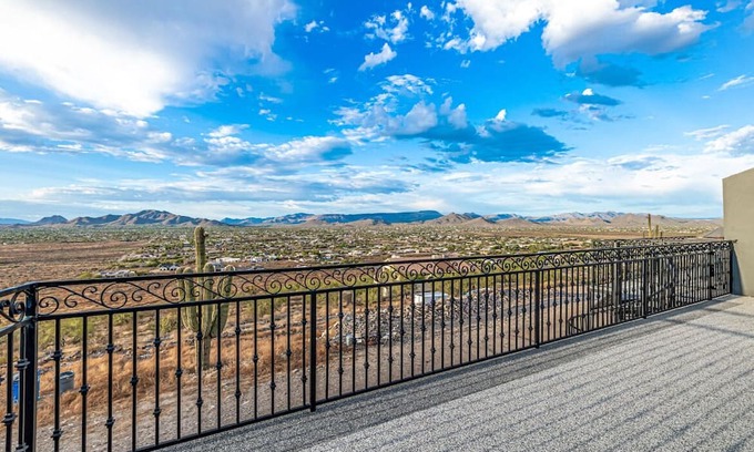 Anthem Casa | Mountain top home near TSMC chip plant/Amazing views