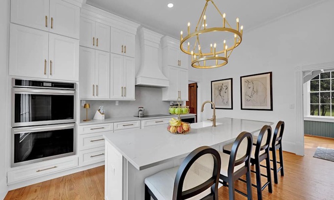 Jacksonville Casa | Eighty Oaks 3 king bedrooms with private baths in Jacksonville, AL