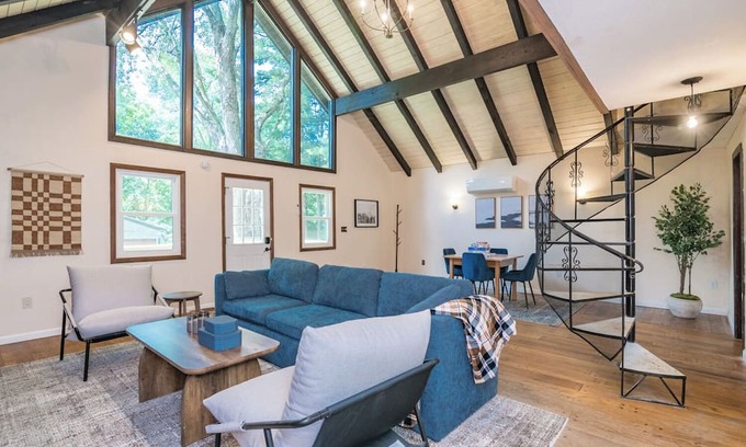 Florence Casa | Cabin Style Rustic Getaway, with mini-splits