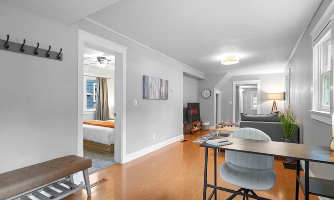 St. Paul Casa | Serenity Haven, Entire Home, Fast Wi-Fi, Pets