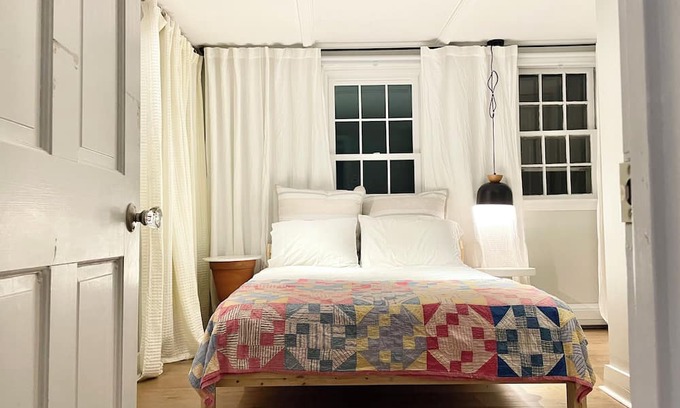 Newton Upper Falls Apartamento | 1br Private Apartment Efficiency Unit Renovated Bathroom Kitchen