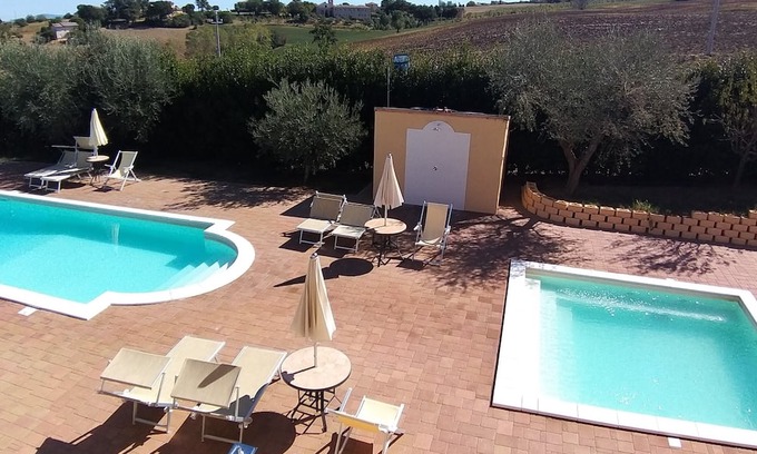 Appignano Casa | Vacation home of 7 apartments garden, swimming pools common lounge.Suitable for groups