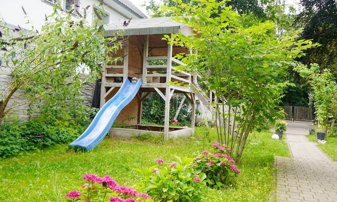 Teltow Casa | Berlin bound Family retreat