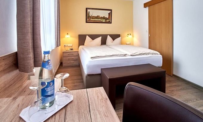 Neustadt an der Donau Apartamento | Standard double room for up to 2 persons