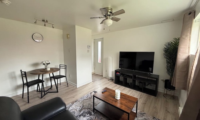 Repentigny Apartamento | Cozy Studio near Montreal