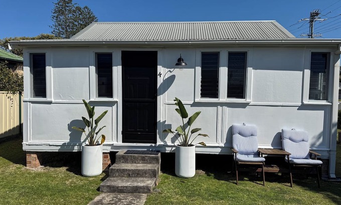 Harrington Cabaña | Fisherman's Cottage - Walk to Pub, Club and River!