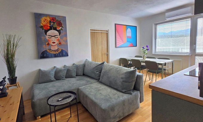 Radvan Apartamento | Urban Zen Stay - Comfort & cozy 2bedr. apartment in the Heart of Banská Bystrica