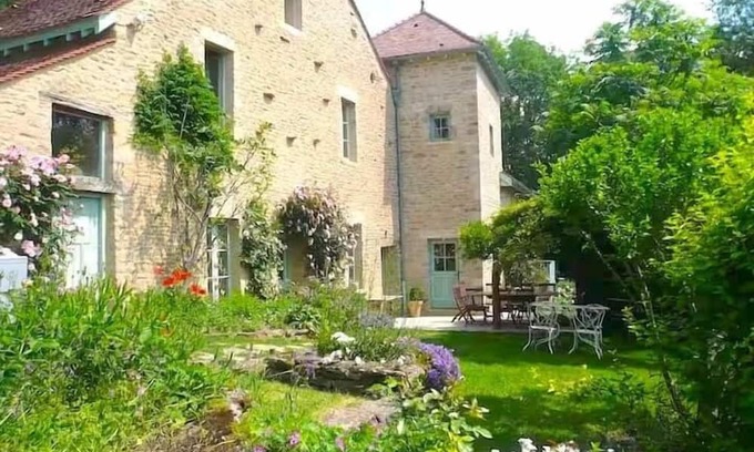 Montoillot Casa | Clos de Fougères - Gîte entier le Bourguignon