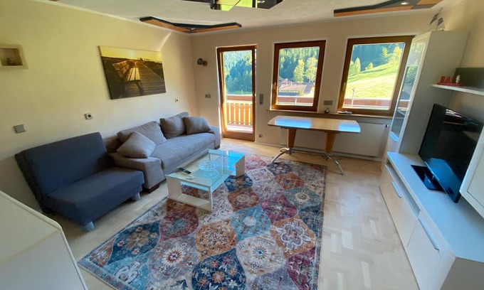 Bad Rippoldsau-Schapbach Apartamento | Apartment 'Ferienwohnung 3' with Mountain View, Shared Garden and Wi-Fi