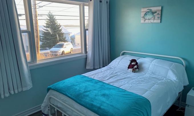 Lewisporte Casa | Bernice Mae’s Ocean View