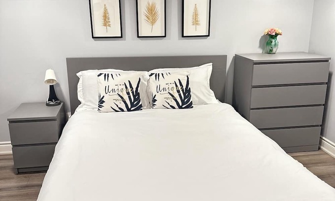 Ajax Casa | Soft landing spot | Relaxed basement hideout