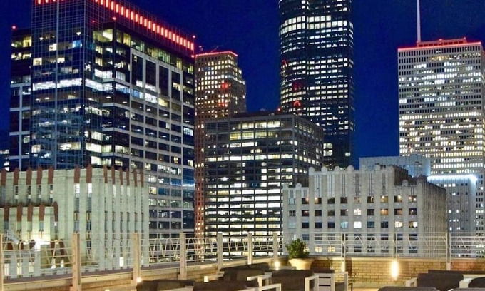 Downtown Houston Hotel | Comfort & Relaxation! 4 Comfortable Units, Near Carruth Foundation Bocce Courts
