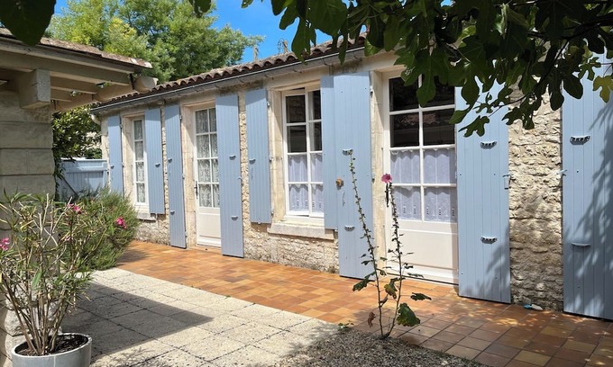 Domino Casa | Holiday Home 'Lisière De Forêt De Domino' with Private Terrace and Private Garden