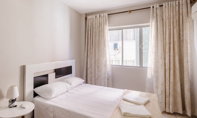 Centro Apartamento | Beachfront apt BC Center Close to Attract. Eal0704