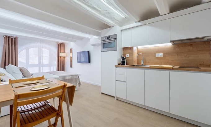Montblanc Apartamento | Loft with privileged view of Plaza Mayor