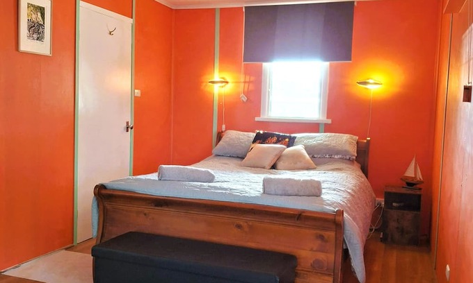 American River Casa | Healing Colour Shack promotes tranquillity, a 2-minute walk from the shoreline.