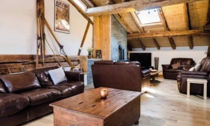 Peisey-Nancroix Apartamento | Chalet Bronziers - authentic alpine experience (10p, sauna)