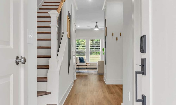 Spartanburg Casa | Luxury Stay 2 min to Downtown, King Beds BRAND NEW