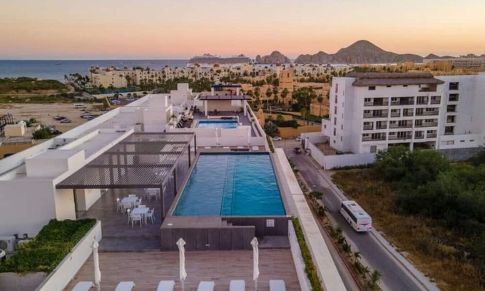 El Tezal Apartamento | 2BR Gem: City & Beach