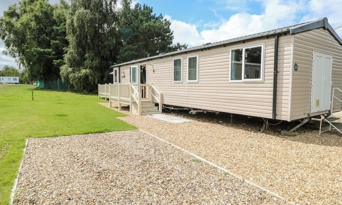 Hopton Chalet De Esquí | Dog Friendly 3 Bedroom Static Caravan in Fritton