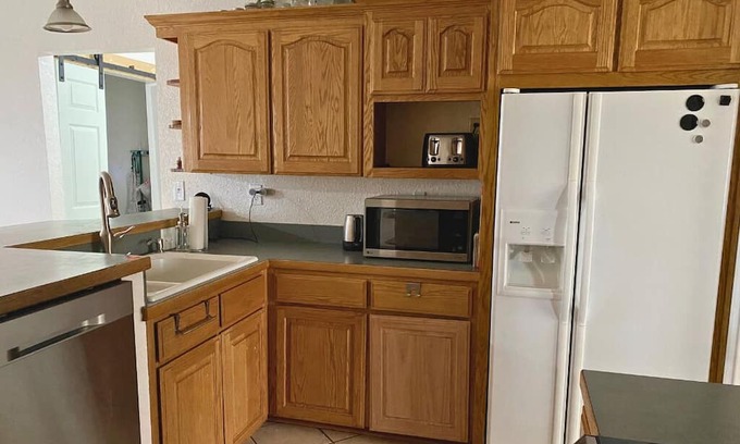 Kempner Casa | Spacious 4BR/2BA 3 Acres - Family/Pet Friendly - 16 Miles Ft Cavazos Main Gate