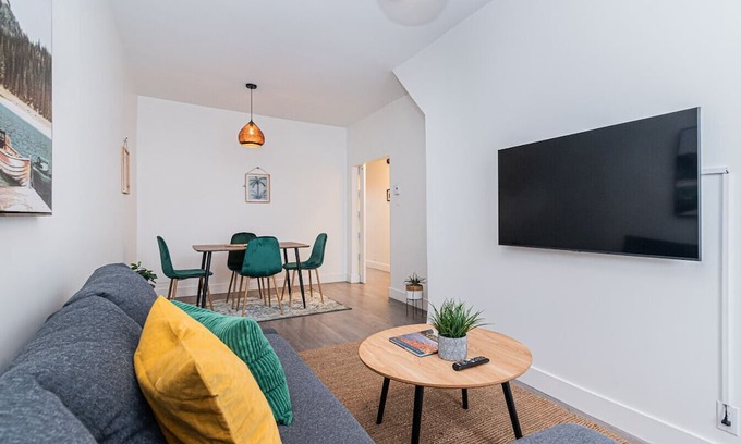 Maisonneuve Apartamento | 🌟 Modern vibrant with Parking – 2BR and confort