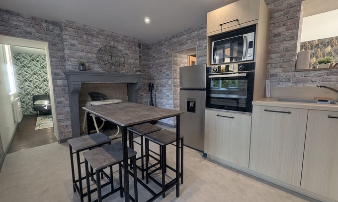 Orges Cabaña | Riverside cottage in Orges for 8 guests