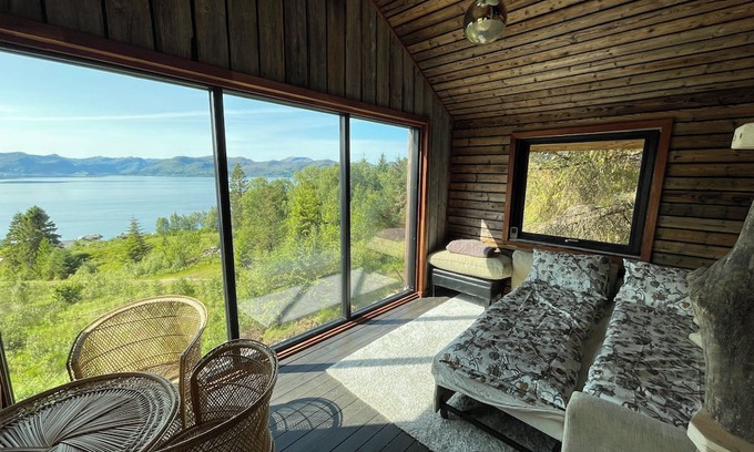 Fiskabygd Cabina | Stunning fiord panorama view off-grid forest cabin
