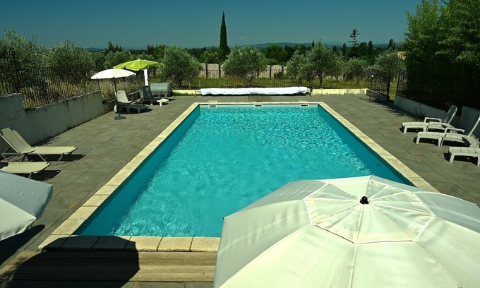 Tulette Casa | Guest House 'Chambre D'hôte 1 - Thym' with Mountain View, Wi-Fi and Air Conditioning